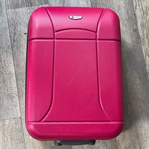 Delsey International Carryon Rolling Suitcase